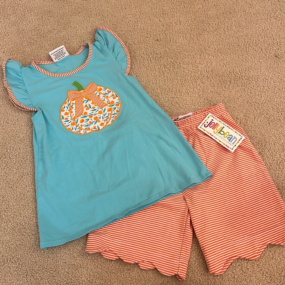 jellybean pumpkin set, size 8 / top worn once, shorts NWT
